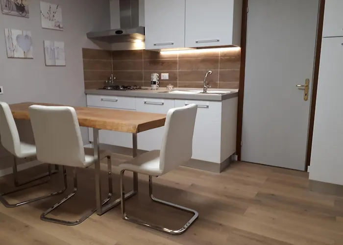 Venice La Pergola 2 *